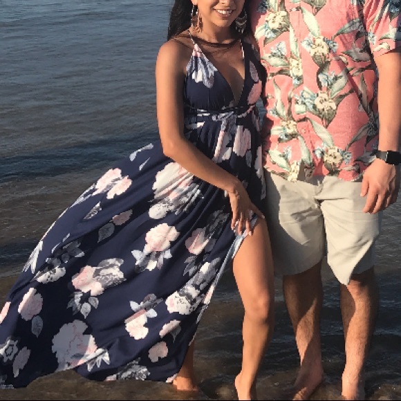 Long red backless dress - Picture 1 of 3